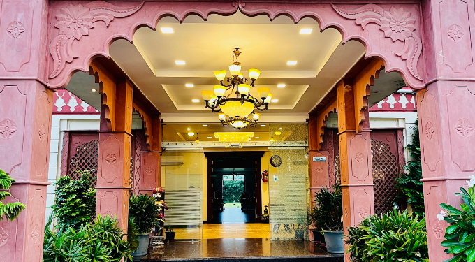  Hotel Chauhan Sheraton